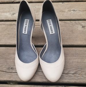 Steve Madden heels size 8.5 US